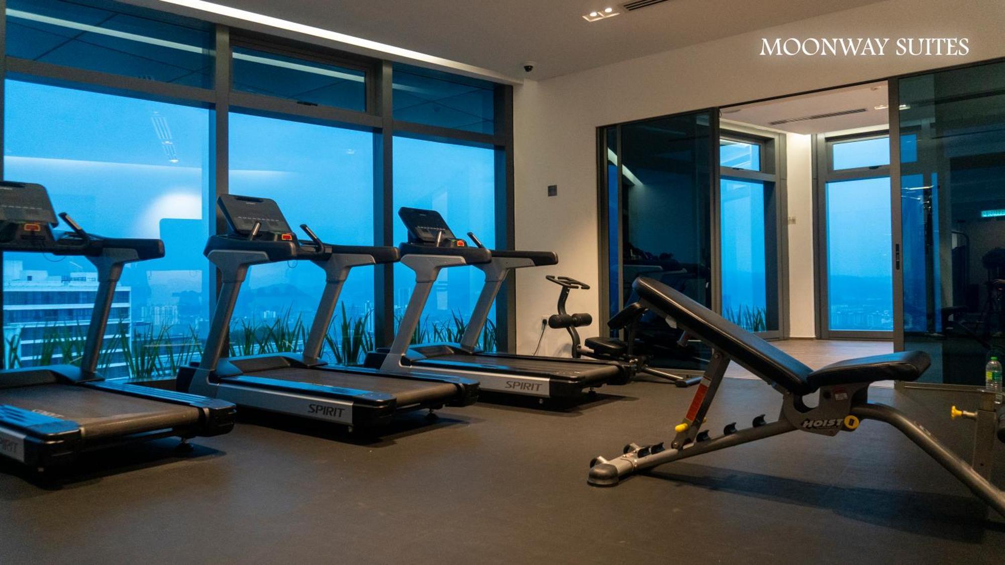 Moonway Suites At Eaton Klcc Kuala Lumpur Luaran gambar