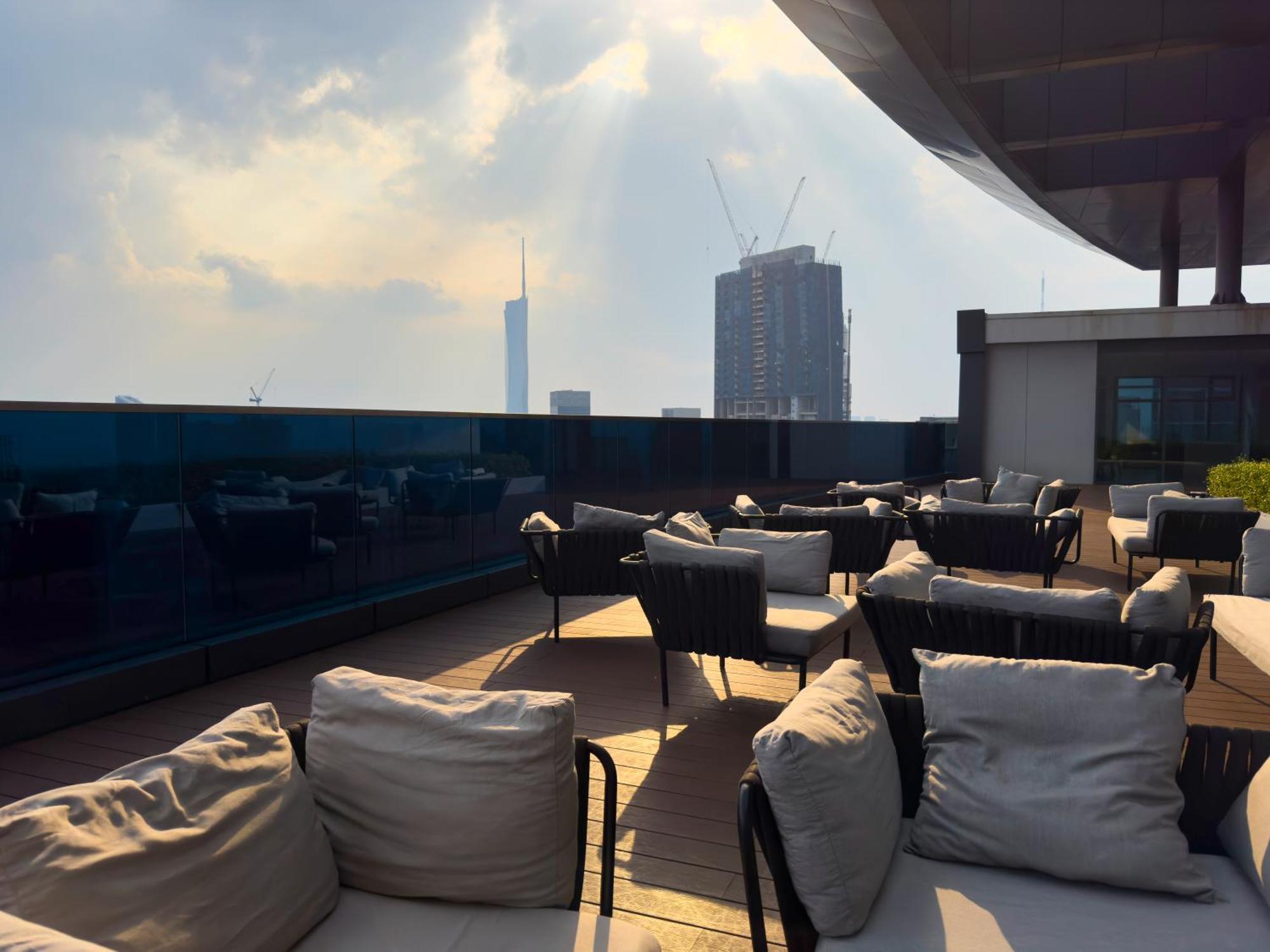 Moonway Suites At Eaton Klcc Kuala Lumpur Luaran gambar